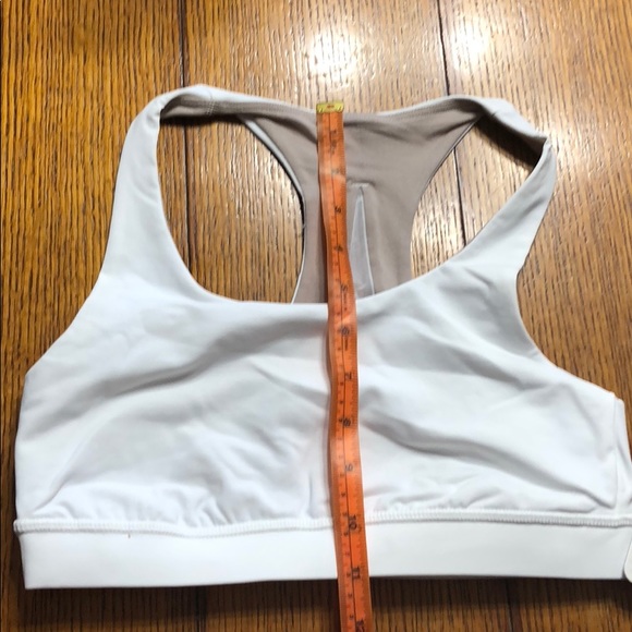 Lululemon Invigorate Bra White Brand New - Picture 6 of 7